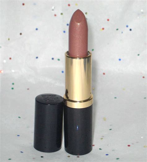 discontinued estee lauder lipstick shades.